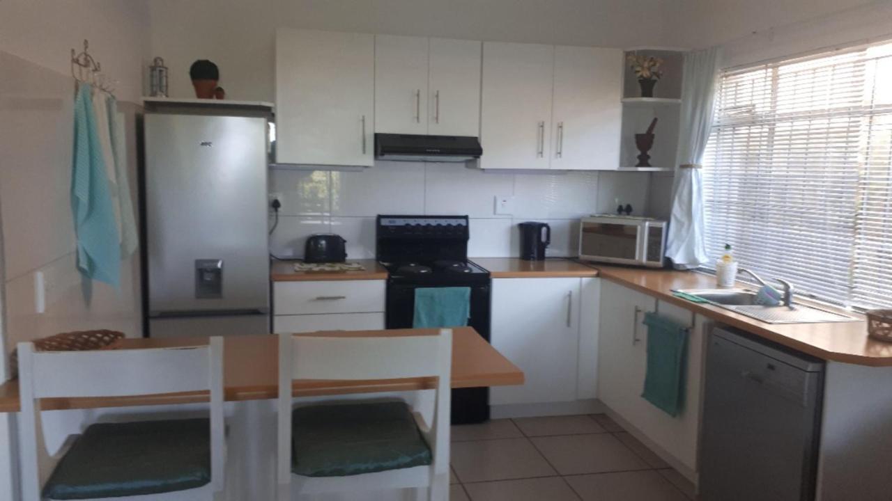 פורט אדוארד Umtamvuna View Cabanas מראה חיצוני תמונה